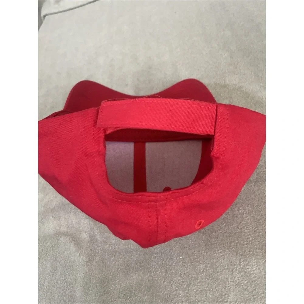 Bigfoot Squatch Social Distancing Red Hat One‎ Size Most Cotton 6 Panel Cap